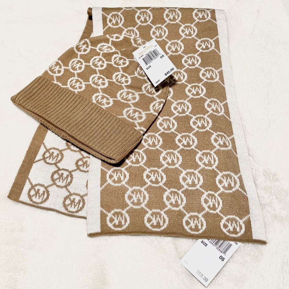 NWT MICHAEL KORS MK Logo Beanie Hat & Scarf Set - Picture 8 of 9